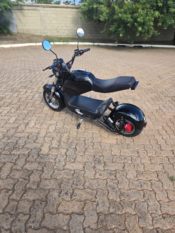 Scooter Moto Elétrica 2000Wats Preto - Imagem 9