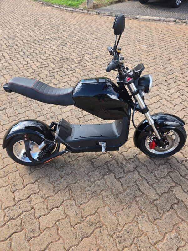 Scooter Moto Elétrica 2000Wats Preto - Imagem 8